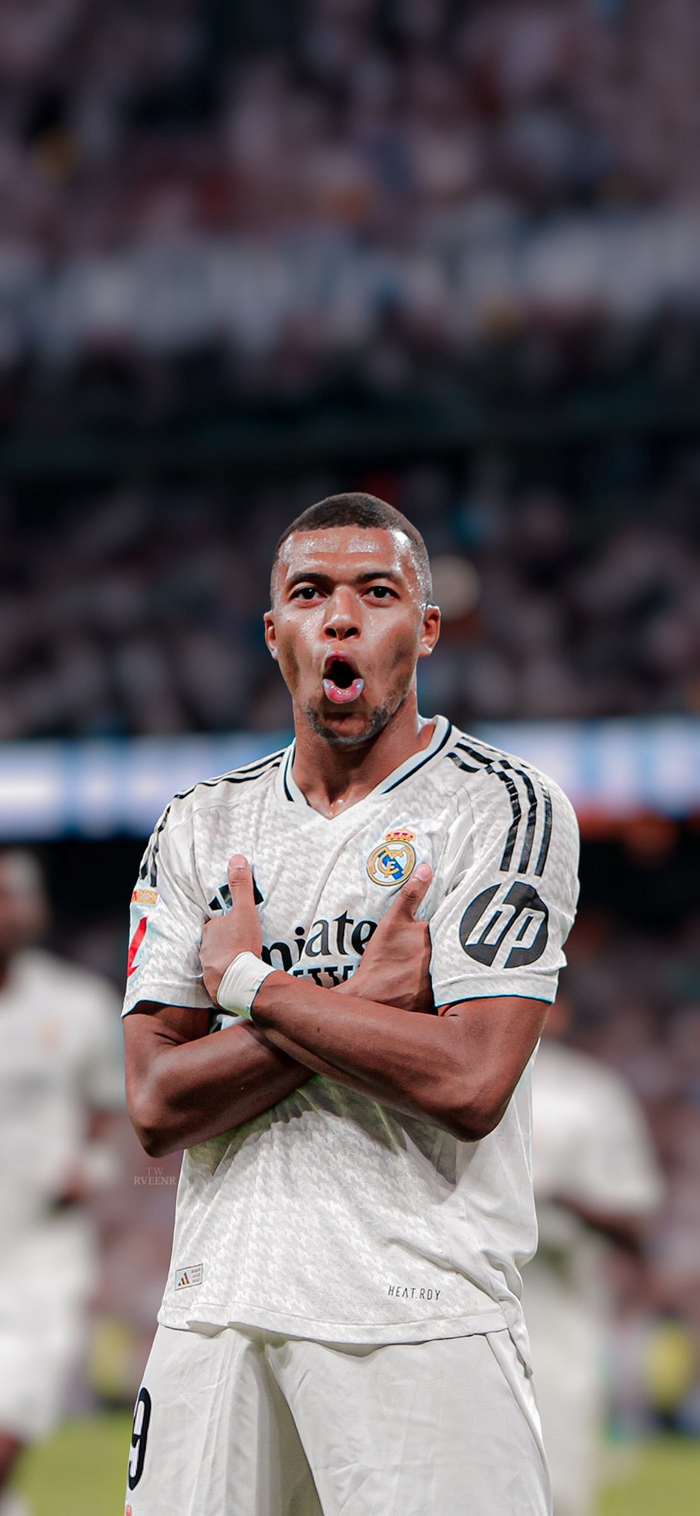 本赛季只代表皇马出场1次，西媒：卢宁进入国米视野