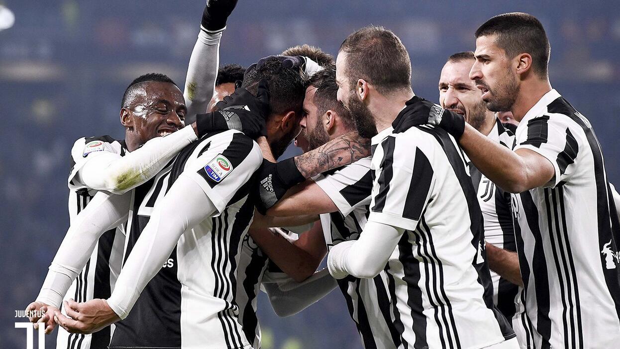 悉尼FC主帅：罗里将伤愈复出，领跑积分榜难免会如芒在背（悉尼FC主帅：罗里即将复出，领跑积分榜压力不小）