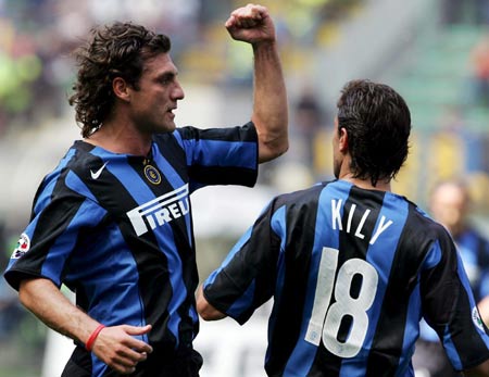 埃姆雷-詹：我们本有着很高的目标，但被淘汰了；赛季还很长