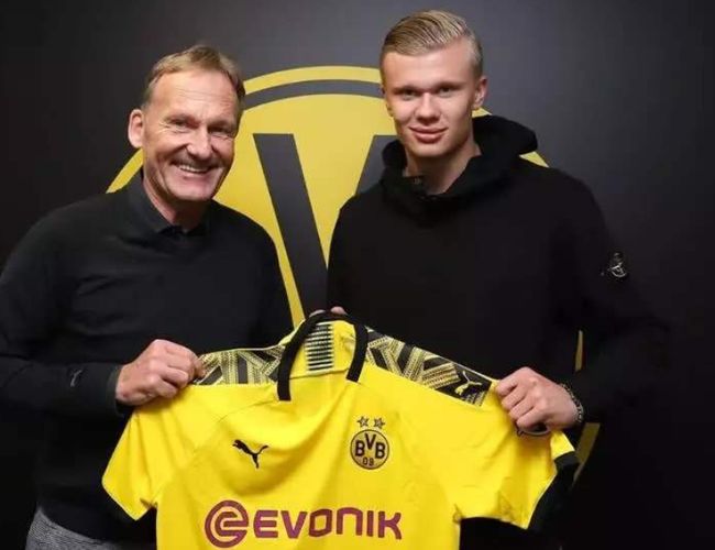 神户后卫：与申花的比赛并不轻松，感谢权田修一的扑点（神户后卫直言战申花不轻松，致谢权田修一点球救险）