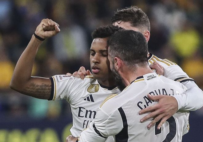 斯帕莱蒂：让佩林首发，是因为迪格雷戈里奥有点肠胃炎