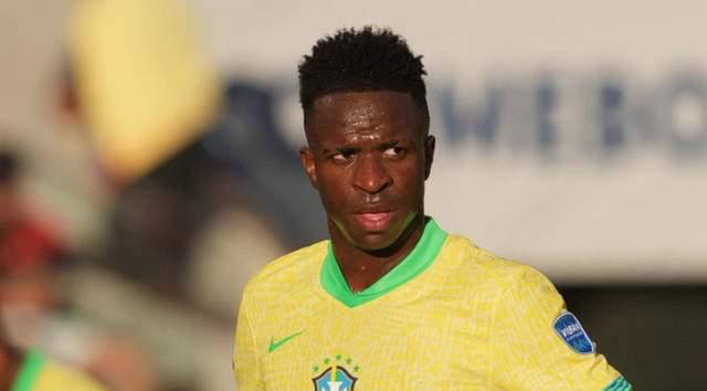 攻陷伯纳乌，塞尔塔时隔19年再度在西甲客场击败皇马（时隔19年，塞尔塔再度客场击败皇马，伯纳乌失守）