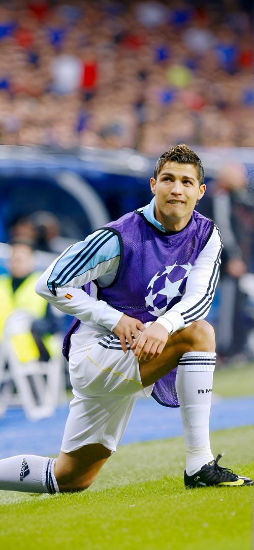 凯莱赫：萨拉赫训练中的进球摧毁我的信心，他是最努力的球员