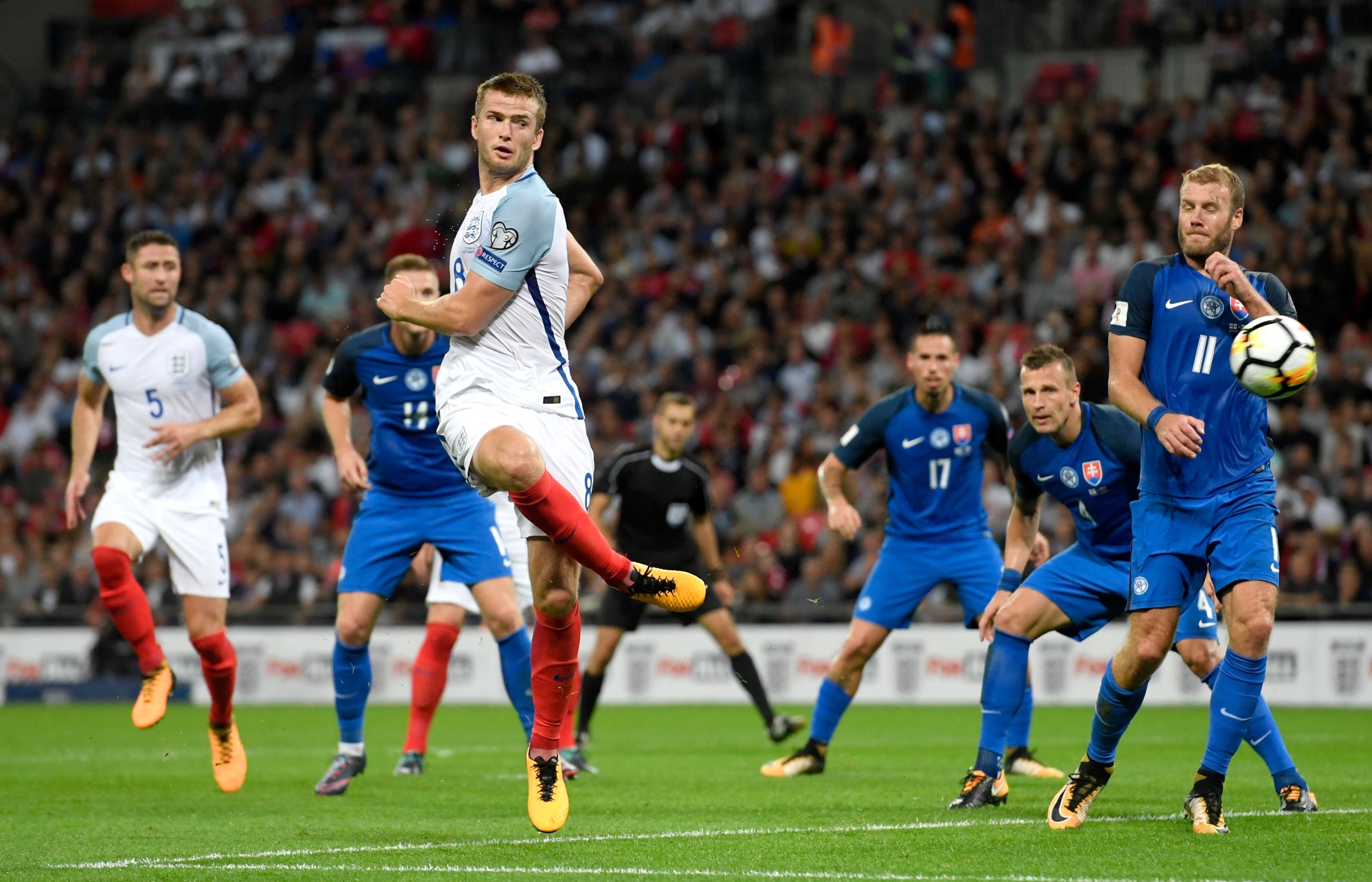 赛季得分新高！巴恩斯全场投篮20中10，得到31分5板5助