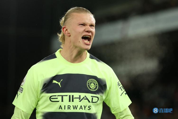 凯恩：我可以拿金球奖，通常需赢得世界杯或欧冠才能实现（凯恩：我有实力拿金球，但通常要先赢下世界杯或欧冠）