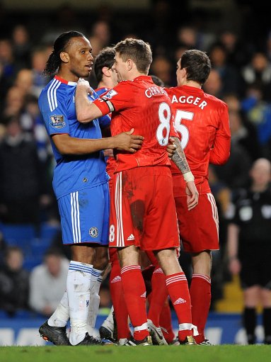 内马尔那些骚操作名场面瞬间，不愧是把任加足球发扬光大球星之一