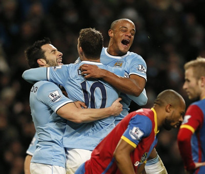 记者：王刚伤情比想象中好，侯森缝了20多针坐火车返京